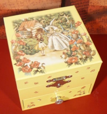 MMM Spieluhr W�rfel mit Fee 22101 - "Zauberer von Oz"