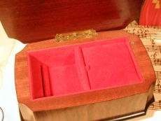 DEICHERT Spieluhr Holzschatulle - Intarsien Soft 2 / Gavotte