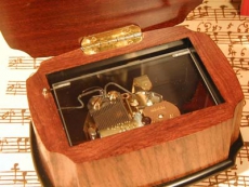 DEICHERT Spieluhr Holzschatulle - Intarsien Soft 1 / Amazing Grace